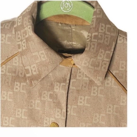 BCBGMaxAzria Y2K Vintage Allover Logo Print Jacket Suede Leather Trim sz 2 - Picture 4 of 12